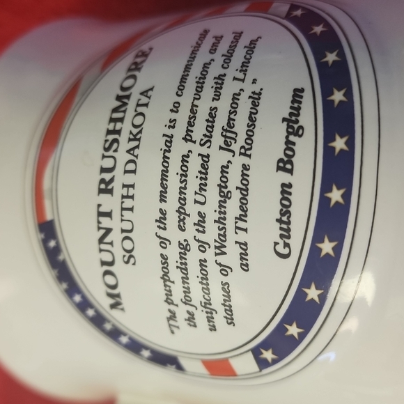 Mount Rushmore South Dakota, 18oz. Mug - Picture 9 of 12